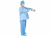 Ομοιόμορφος ιατρικός νοσοκομείων τρίβει το άνετο αναπνεύσιμο μίας χρήσης σακάκι κοστουμιών