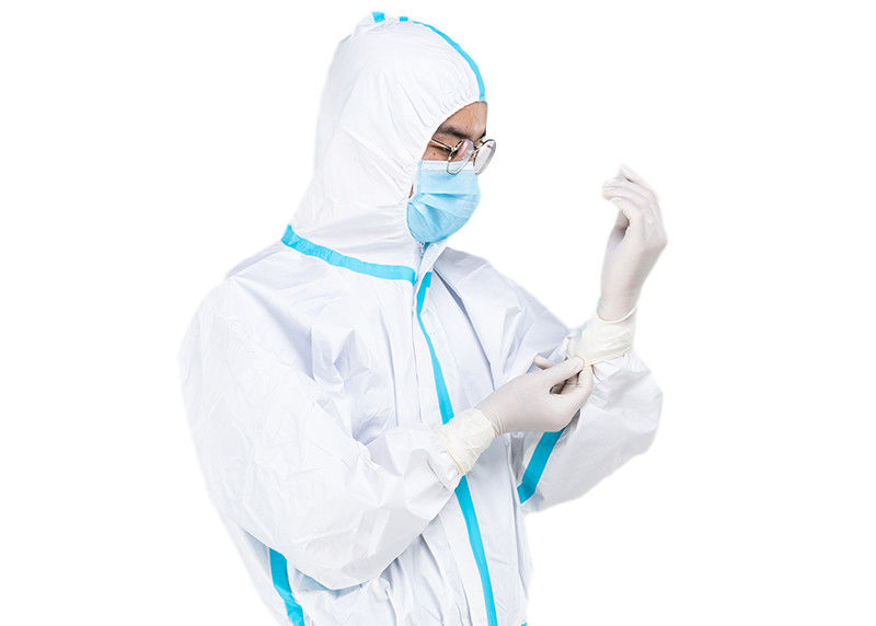 Άσπρος Microporous ιατρικός τρίβει τη μίας χρήσης φόρμα κοστουμιών με τα αντι κοστούμια ιών κουκουλών
